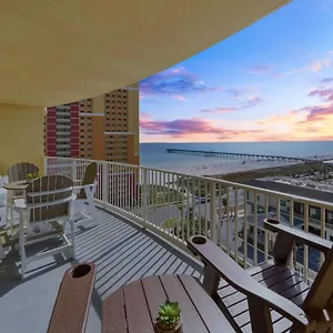 calypso-3-luxury-beach-vacation-sleeps-8.panamacity-beachhotels.com/