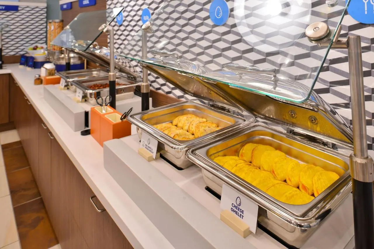 Holiday Inn Express Hotel & Suites Sacramento Airport Natomas, An Ihg Hotel